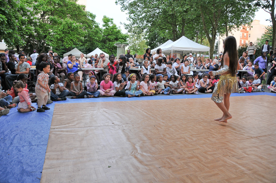 Maison de Quartier Champs Elysees Evry - Danse Orientale 187.jpg